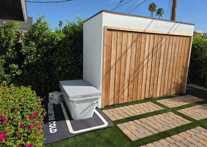 Private Oasis *